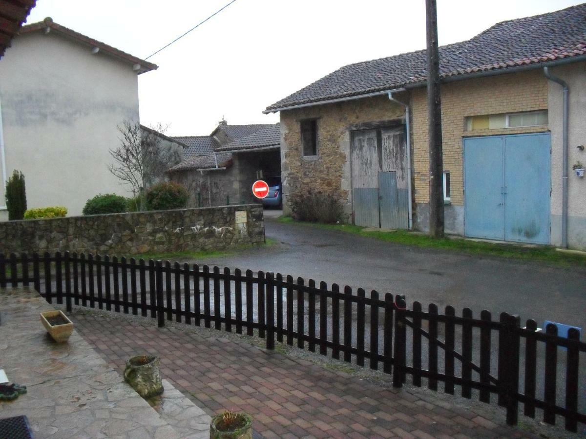 Hotel L'Ancienne Epicerie Oradour-sur-Glane Exterior foto